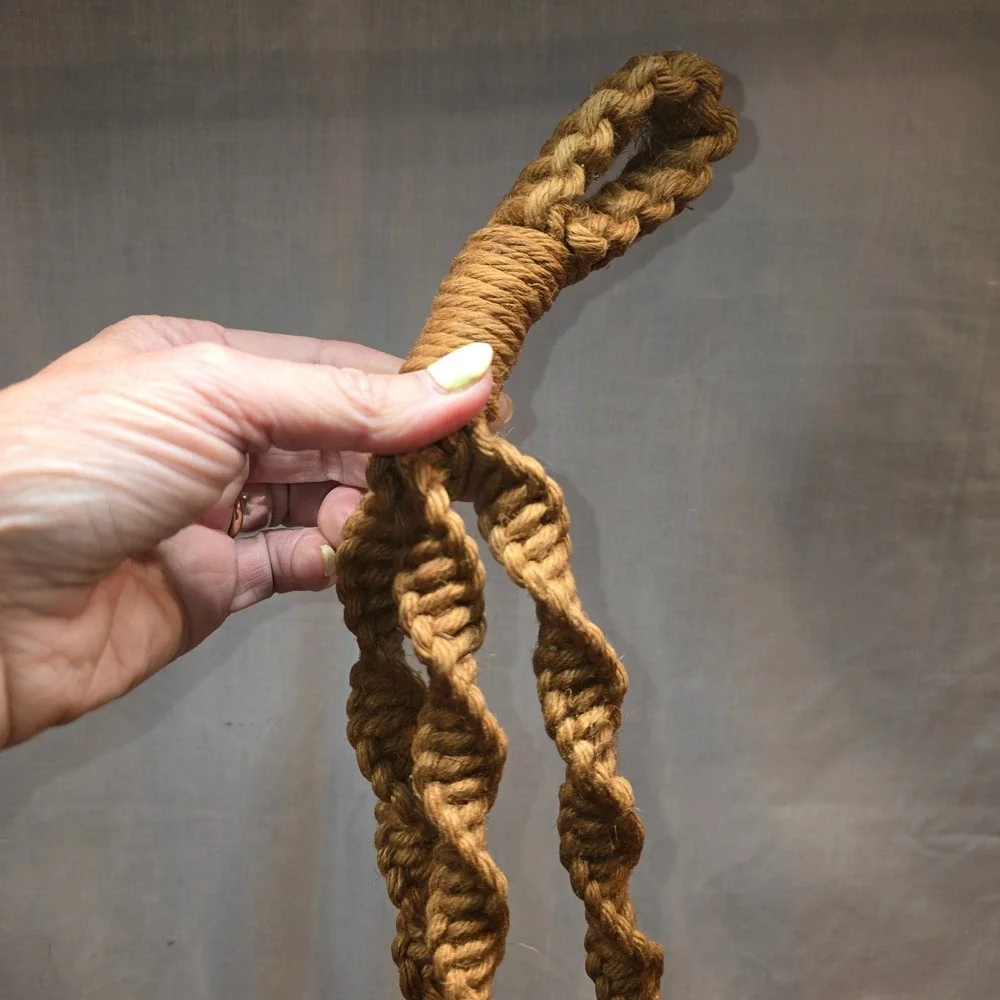 Bird Feeder‎ Ceramic Rattan Brown Tan Hanging Fruit Holder Earthy 9